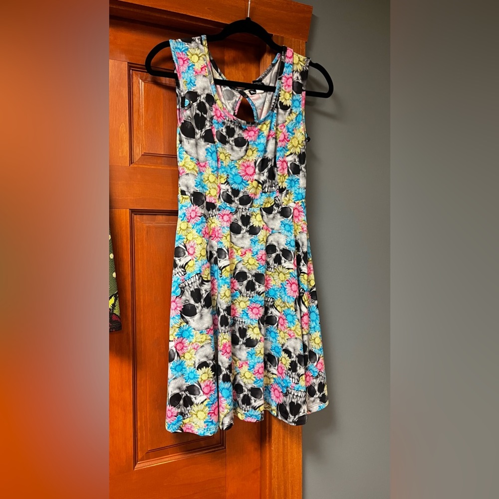 Hot Topic Skull and Flower dress
